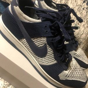 Nike Dunk flyknit navy